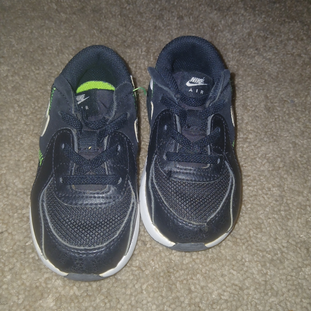 Nike Kids Navy Blue and Green Shoes